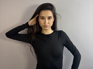 webcam babe chat room MirelNaomi