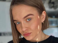 live porn web cam MyriamQuinnan