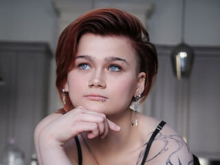 camwhore masturbating with sextoy PeachAveline