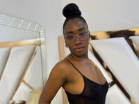 naked girl with live cam fingering SelenaHadid