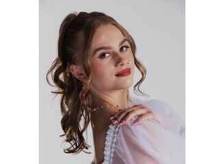 webcam bitch SharriLangolf