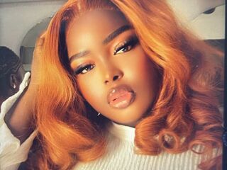 topless webcamgirl SoniaBurce