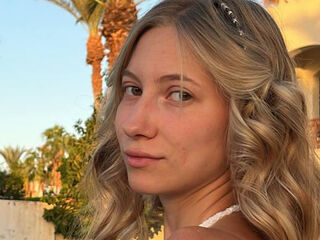 nude webcam girl TainaTatge