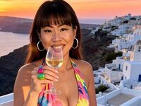 naked camgirl picture TiffaniRainn