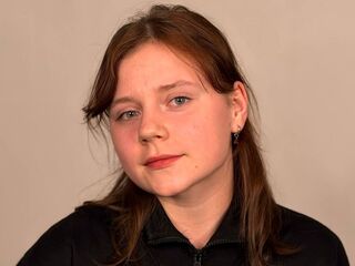 webcam chatroom TonaBurgard