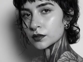 free livecam ValentineSaenz