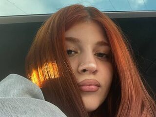 webcamgirl VelmaraJoy