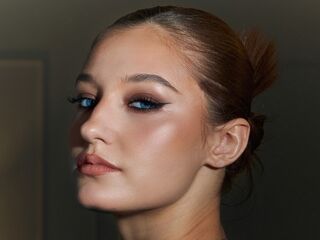 fingering girl webcam  VerniaGrenon