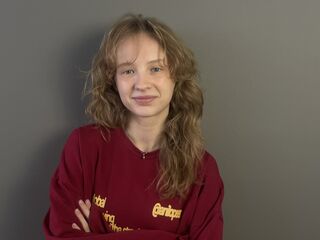 adult cam WinnifredMckowen
